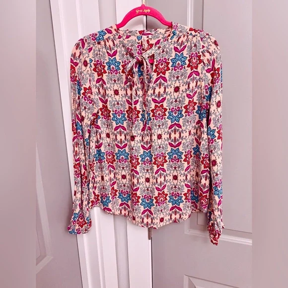 Red Camel Floral Tie-Neck Long Sleeve Blouse Size Medium - Picture 3 of 4